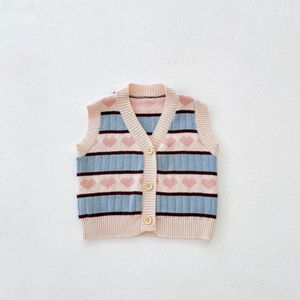 Herfst Baby Girl Knit Vest Mouwloos V-hals Trui Baby Meisje Hart Print Gebreide Vest Kids Gestreepte Vest Jas