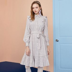 Artka Herfst Winter Vrouwen Jurk Elegante Ruches Plaid Shirt Jurken Lange Mouw Losse Lange Jurk Met Sjerpen LA22003D