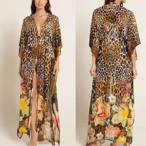 Print Leopard Beach Pareo Kaftan Bikini Cover Up Lange Sexy Shirt Tuniek Plus Size Gewaad Plage Sarong Badpak Cover up Beachwear