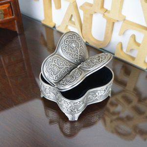 Vintage Zilveren Metalen Sieraden Opbergdoos Zinklegering Vlinder Trinket Box Wedding Ring Houders Tafel Ornament huwelijkscadeau