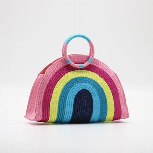 Fabriek Directe Verkoop Handheld Strozak Vrouwen Mode Kleurrijke Regenboog Hand Geweven Bag Strandtas