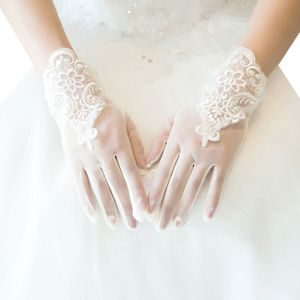 Vrouwen Korte Sheer Wedding Handschoenen Bloemen Kant Patchwork Zonnebrandcrème Bridal Wanten