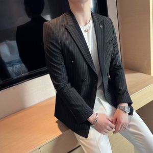2022 Britse Stijl Business Gestreepte Double-Breasted Pak Een Stuk Jas Mannelijke Trend Bruidegom Bruiloft Dubbel-breasted Pak