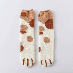 Coral Fleece Sokken Vrouwelijke Herfst Winter Buis Kousen Kat Klauwen Leuke Plus Fluwelen Verdikking Warm Slapen Vloer Slapen Sokken