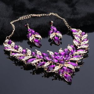 Luxe Bloem Indian Bruids Sieraden Sets Bruiloft Kostuum Goud Kleur Ketting Oorbellen Set Kristal Set Sieraden Voor Bruiden Vrouwen