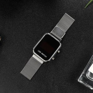 Luxe Vierkante Wijzerplaat Quartz Horloges Voor Vrouwen Rvs Magnetische Armband Jurk Klok Dames Horloge Relogio Feminino