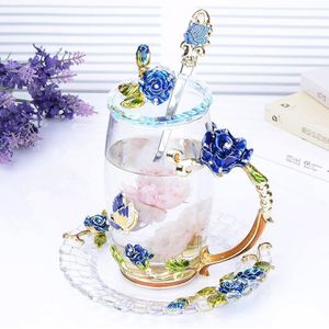 Creatieve Blauwe Rose Emaille Crystal Tea Cup Mok Vlinder Rose Geschilderde Bloem Water Cups Helder Glas Met Lepel Set