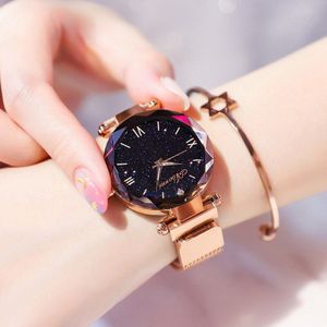 Vrouwen Horloge Elegante Magneet Quartz Horloge Gesp Sterrenhemel Romeinse Cijfer Horloge Voor Vrouwen Cadeau Voor Dames