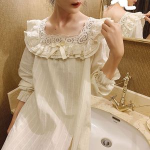 Vrouwen Nachthemd Lange Mouw Vierkante Kraag Vintage Katoen Nachtjapon Vrouwelijke Thuis Slapen Jurk Retro Paleis Nachtkleding Lente