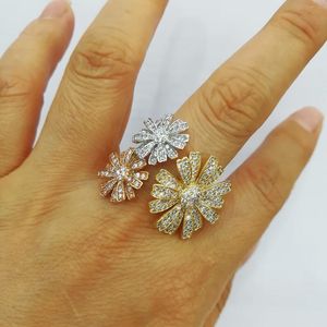 Godki Unieke Tricolor Daisy Bloem Ring Voor Vrouwen Wedding Kubieke Zirkoon Vinger Ring Kralen Charm Ring Bohemian Strand Sieraden