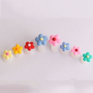8Pcs Fun Mode Zachte Siliconen Teenseparators Candy Kleur Daisy Dieren Voet Vinger Divider Pedicure Nail Art Gereedschap