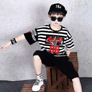 Kleding Set Voor Kinderen Jongens Zwarte Street Dance Suits Loose Tshirt Kinderen Korte Mouwen Twee Stuk Pak Casual gestreepte T-shirt Set