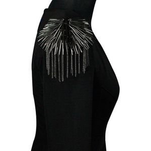 Kralen Rock Punk Rivet Schouder Patches Motieven Fringe Epauletten voor Pak Stadium Kleren Schouder Broches 2 stuks