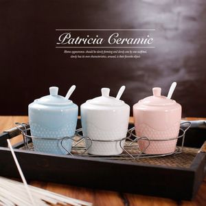 Keramische Bone China Caster Zout Suiker Pot Set (3 Stks) met Graveren Patroon voor Keuken Koken