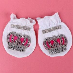 0-3 maand Pasgeboren Baby Handschoenen Katoen Witte Kleur Strass Kroon Jongen Mitten Baby Anti Krassen Handschoenen en Wanten