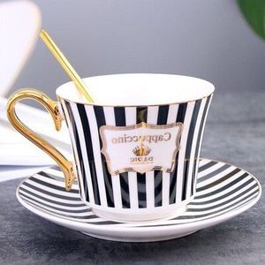 Beknopte Streep Bone China Koffie Kop Schotel Ontmoette Gouden De Lepel Elegante Keramische Parijs Thee Cup Porselein Theekopje Cafe