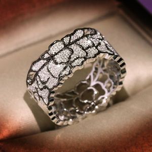 Retro Wit Zirkoon Kleine Verse Patroon Lace Hollow Gesloten Ring Voor Vrouwelijke Creatieve Persoonlijkheid Ring Sieraden