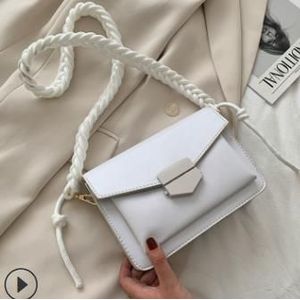 Mini Handtassen Vrouwen Mode Ins Ultra Fire Retro Brede Schouderriem Messenger Bag Purse Eenvoudige Stijl Crossbody Tassen