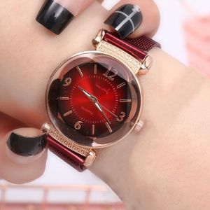 Rose Rode Luxe Vrouwen Horloge Magneet Gesp Geometrische Romeinse Cijfer Quartz Horloge Dames Horloges Relogio Feminino