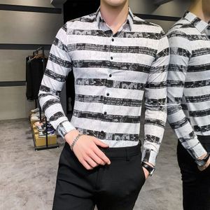 Aankomst Mannen Mode Business Casual Herfst Persoonlijkheid Gestreepte Printing Mannen Shirt Lange Mouwen Mannen Shirt M-4XL