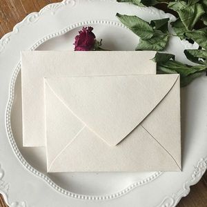 5 Stks/pak Textuur Enveloppen Retro Off-Witte Enveloppen Portemonnee Enveloppen Voor Bloemenwinkel, Bruiloft, Uitnodiging