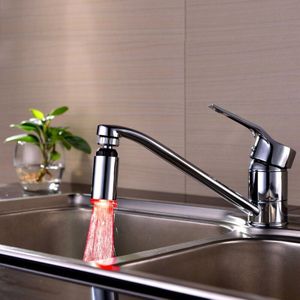Led 360 Graden Swivel Keukenkraan Verstelbare Kleur Veranderende Spuit Filter Diffuser Waterbesparende Nozzle Kraan Connector