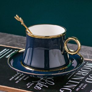 Europese Stijl Mok Kleine Luxe Eenvoudige Goud Geschilderde Keramische Kopje Koffie Schotel Mediterrane Bloem Thee Espresso Cups Servies