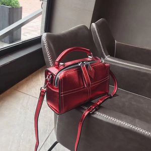 Vrouwen Glossy Tas Emmer Zak Mode Schoudertas Draagbare Messenger Bag Trendy Brede Schouderriem