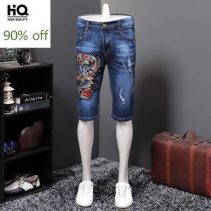 Zomer Dragon Borduurwerk Heren Rechte Knie Lengte Denim Broek Mode Lighweight Elastische Gat Ripped Slim Fit Jeans Plus Size