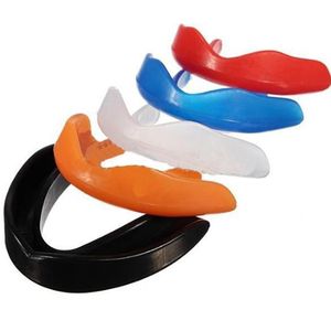 Best Verkopende 1 Set Mouth Guard Stop Tandenknarsen Anti Snurken Bruxisme Met Case Doos Slapen Aid Elimineert Snurken Gezondheid zorg
