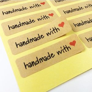 100 Stks/partij Hand Gemaakt Met Hart Kraftpapier Afdichting Label Stickers Voor Handgemaakte Producten Cookies Pakket Label Sticker
