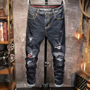 Stretch Slanke Mannen Grey Jeans Punk Gat Rode Patch Broek Ripped Skinny Scheurde Up Jeans Voor Mannen Mode enkel Broek Streetwear