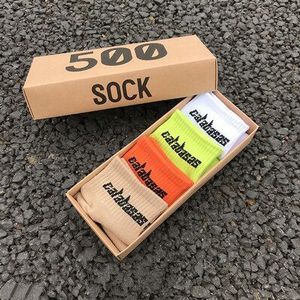 4 Paren/doos Mode 500 Sokken Crew Mannelijke Tij Straat Europa Hip Hop Wedstrijd Getijden Jeugd Sokken Mannen En Meisje Persoonlijkheid sokken