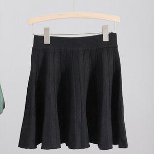 Gigogou Herfst Winter Gebreide Trui Geplooide Rokken Vrouwen Mini Paraplu Rok Strechable Hoge Taille A-lijn Boven De Knie Rok