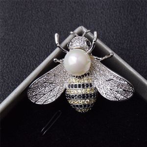 Insect Serie Vrouwen Delicate Kleine Bee Broches Crystal Rhinestone Pin Broche Sieraden Voor Meisje бро�шь пчела