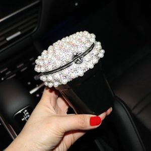 Strass Draagbare Auto Asbak met Led Licht Kristal Parels Auto Ash Tray Asbak Opslag Bekerhouder voor Meisjes Auto Accessoires