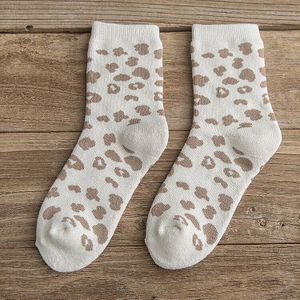 Spotted Leopard Print Vrouwen Sokken Katoenen Badstof Buis Verdikte Sokken Warme Sokken Katoen Koreaanse Japanse Stijl Eur35-40
