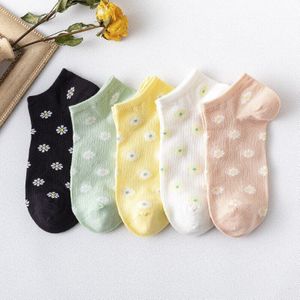 5Pairs Vrouwen Korte Sokken Daisy Bloem Snoep Kleuren Meisjes Katoenen Sokjes Lente Zomer Dunne Ademende Vrouwen sokken