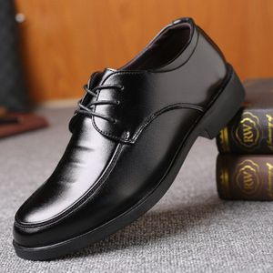 Classic Man Puntschoen Dress Schoenen Heren Lakleren Zwarte Trouwschoenen Oxford Formele Schoenen