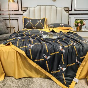 Paard Serie Europese Stijl Gedrukt Luxe Thuis Textiel Beddengoed Vier Stuk Set Airable Cover Wasbare Zijde Dunne Zomer quilt