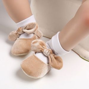 Baby Schoenen Voor Meisje Lente En Herfst Trendy Effen Kleur Zachte Bodem Antislip Vlinder-Knoop Decoratie klittenband Baby Schoenen