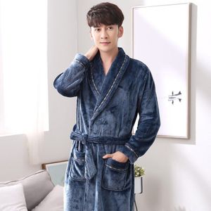 Casual Mens Badjassen Flanel Gewaad V-hals Lange Mouw Mannen Gewaad Pluche Sjaal Kimono Plus Size 3XL Warme Mannelijke badjas Jas