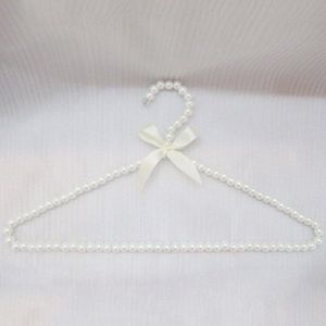 10 stks/partij Volwassen pearl plastic hanger kleurrijke crystal ball mooie hangers voor kleding pinnen jas pak jurk hanger
