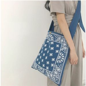 Boho Chic Brede Band Slouch Tas Vrouwen Bohemian Style Printing Messenger Bag Tiener Casual Big Size Hippie Gypsy Stof Handtas