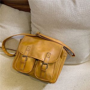 Grote Capaciteit Messenger Tas Voor Vrouwen Vintage Olie Wax Lederen Dames Grote Schoudertas Brede Band Vrouwelijke Handtas Geel Boekentassen