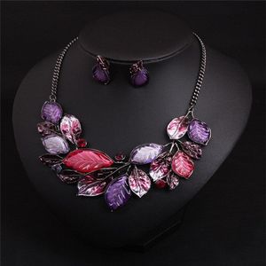 Mode Vrouwen Korte Kraag Kettingen Sieraden Kleur Bladeren Bloemen Druppelen Rhinestone Verklaring Gothic Ketting Oorbel Sieraden Set