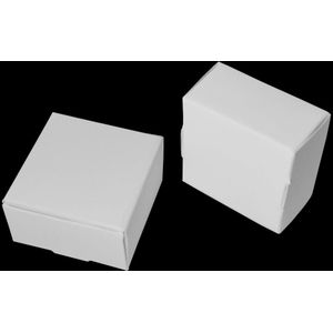5.8*5.8*3.2cm Witte Kraftkarton Doos Huwelijkscadeau Storage Craft Doos Snoep Sieraden Pakket Kraft Paepr kleine Kartonnen doos