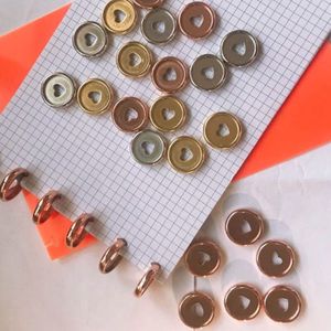 30 Pcs 23 Mm Notebook Paddestoel Gat Knop Plastic Accessoires Disc Gesp Rose Gouden Plastic Bindmiddel Kantoorbenodigdheden