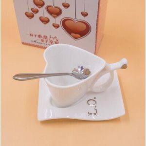 Creatieve Keramische Koffie Kopjes Met Schotel Thee Melk Cup Set met lepel Hartvorm Drinkware-Z0045