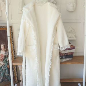Luxe Coral Fleece Nachtjapon Vrouwen Winter Stijl Vrouwen Dikke Badjas Warme Thuis Kleding Vrouwen Pluizige Badjas Kant Ruche